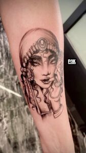 Tattoo model antalya kundu fox coiffeur antalyakuafor.com